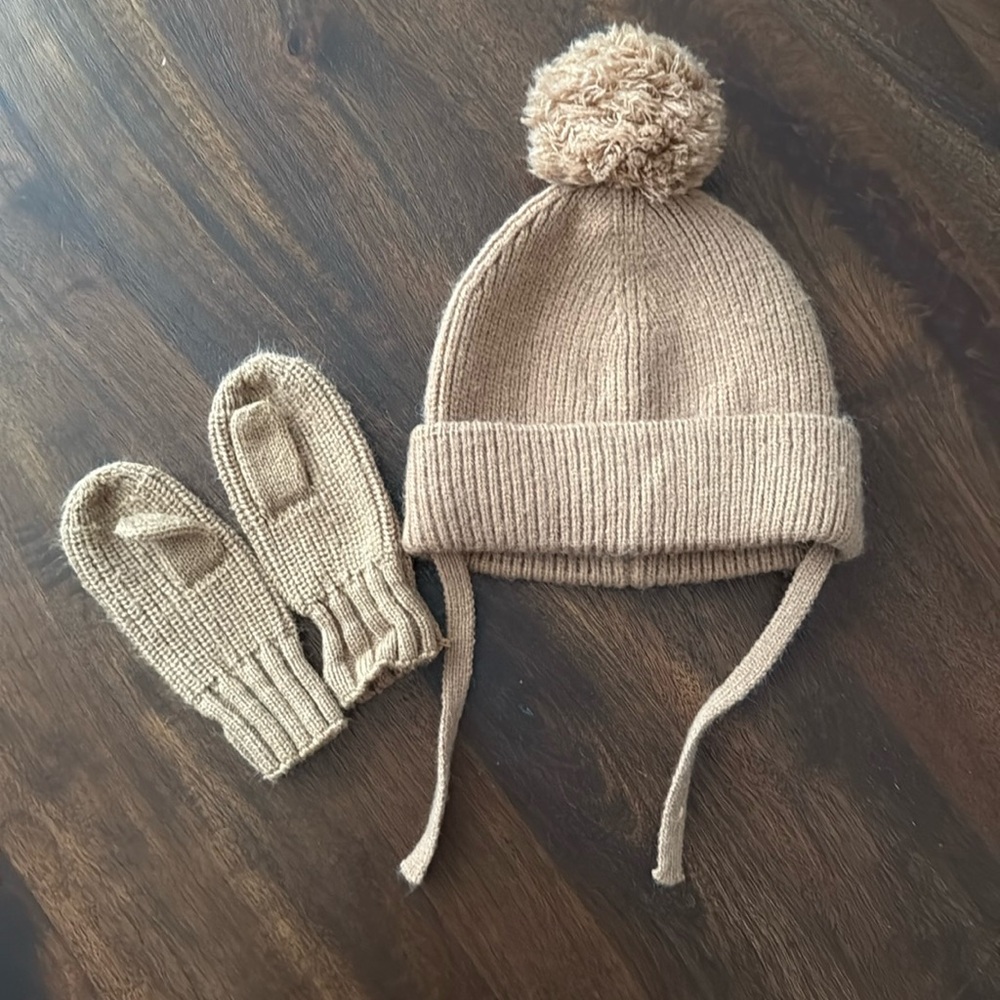 Zara kids hat and gloves set